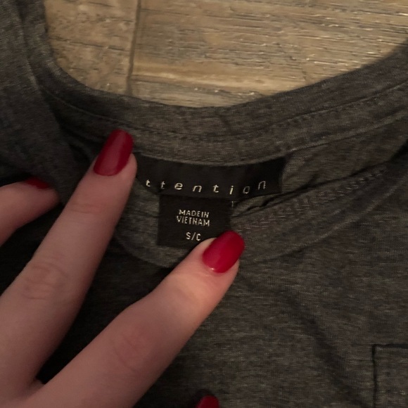 Basic T-Shirt - Picture 3 of 3